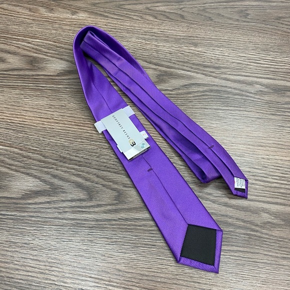 Geoffrey Beene NWT Solid Purple Skinny Tie - Picture 2 of 4